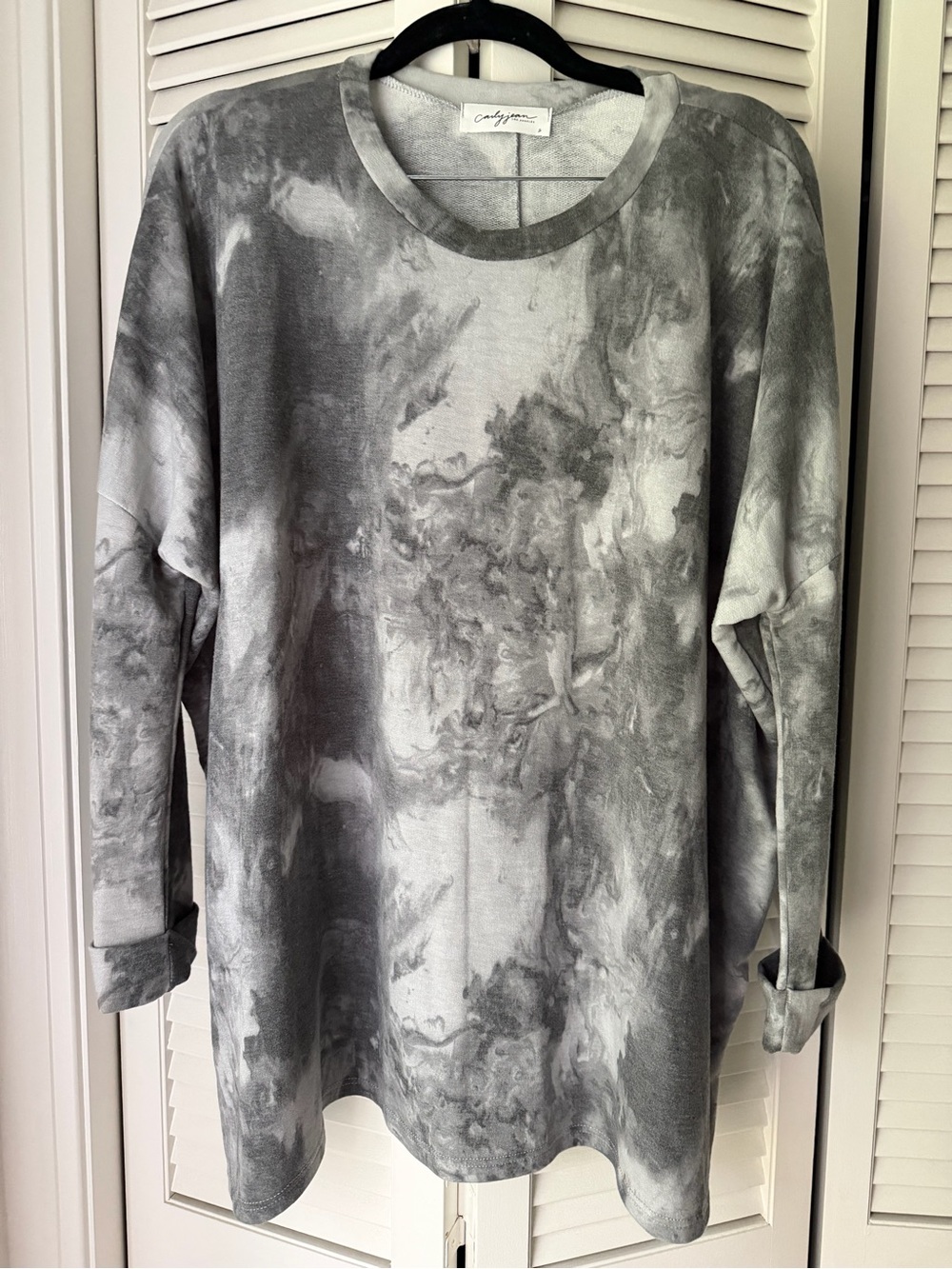 CJLA Women’s Cozy Marble-Print Grey Long-Sleeve Top